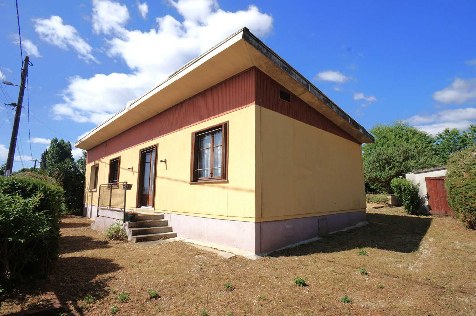 Maison sur la commune de Chichery 82m2 habitable et jardin a