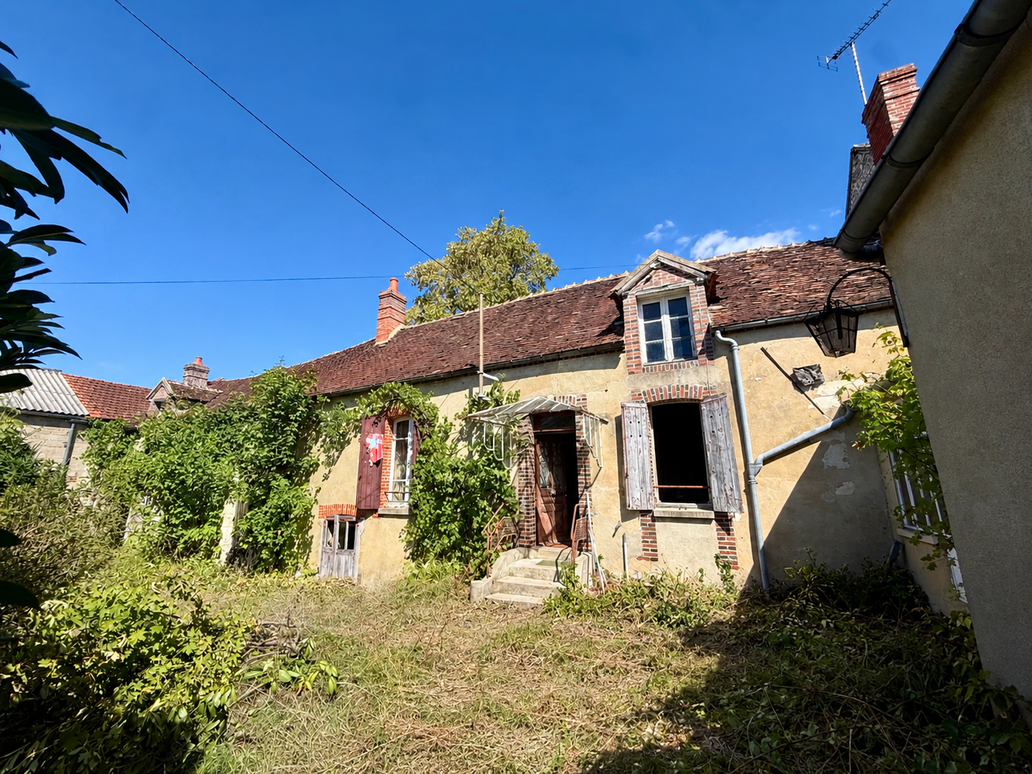 Maison sur la commune de Guerchy entre Auxerre et Joigny de