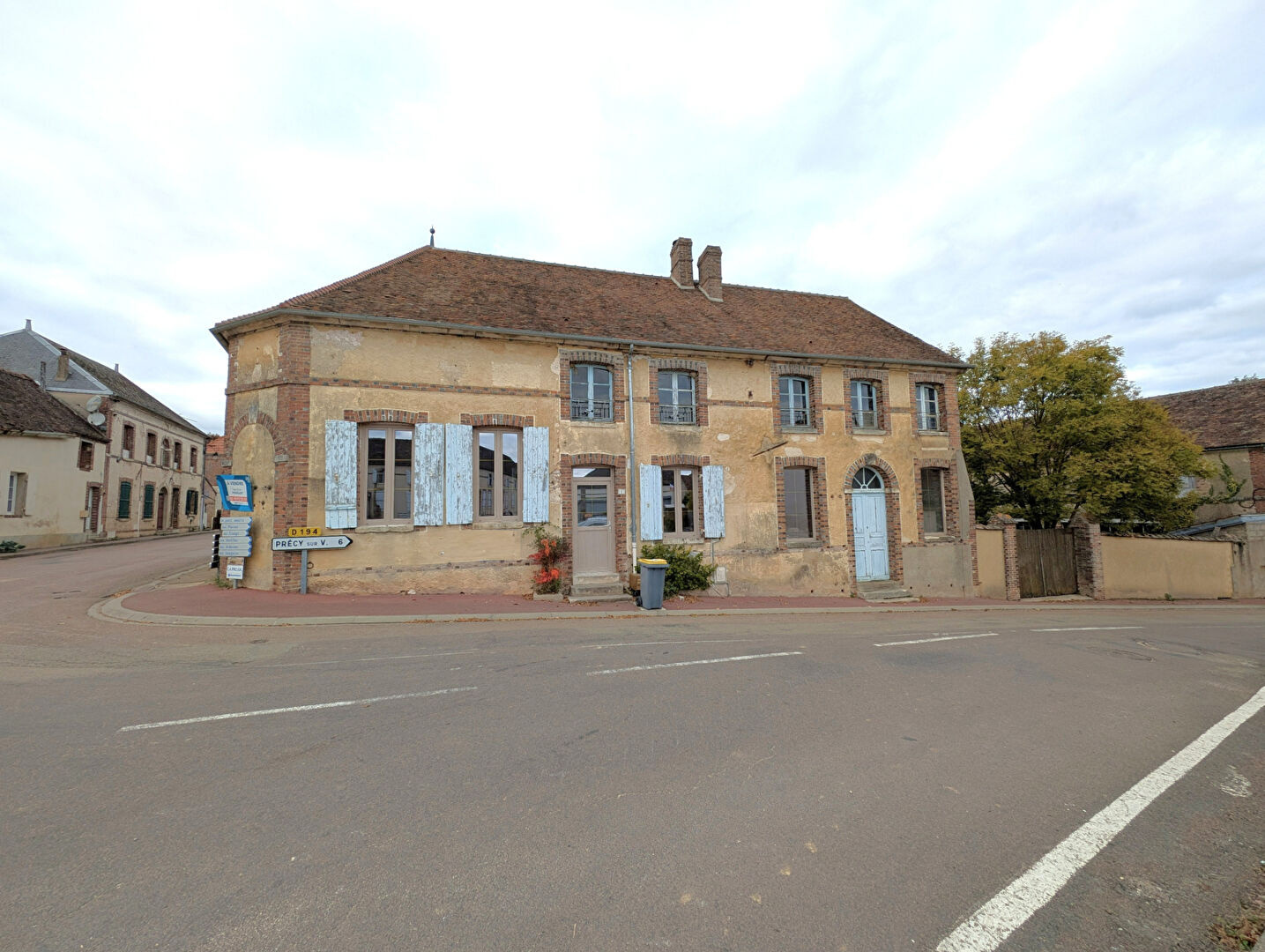 Maison sur la commune de Cudot entre Courtenay et Joigny sur