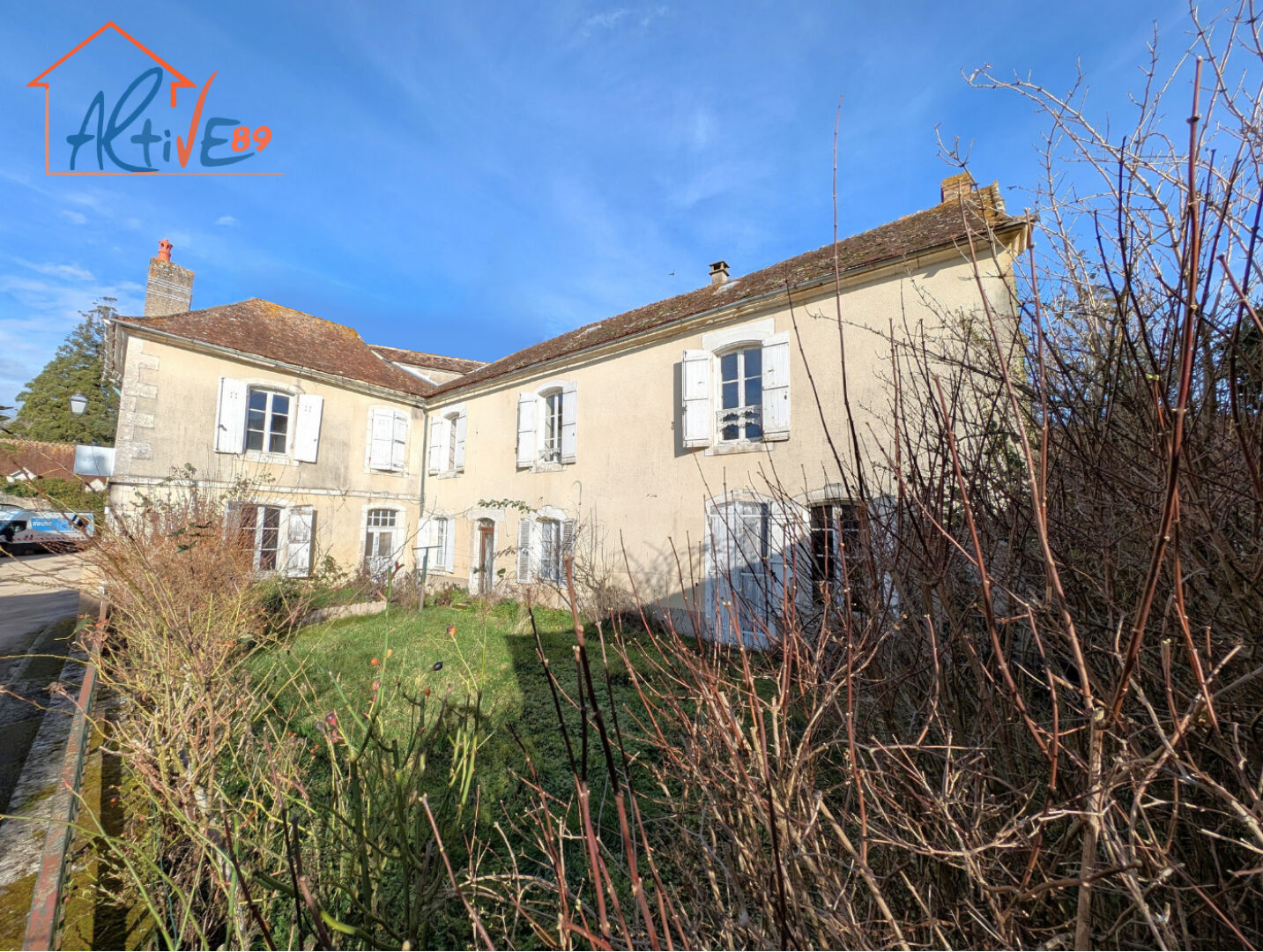 Maison secteur Escamps de 238m2 habitable sur son jardin de